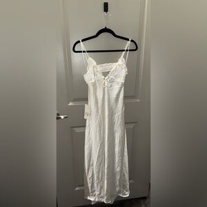 RUFFLED SATIN EFFECT MIDI DRESS